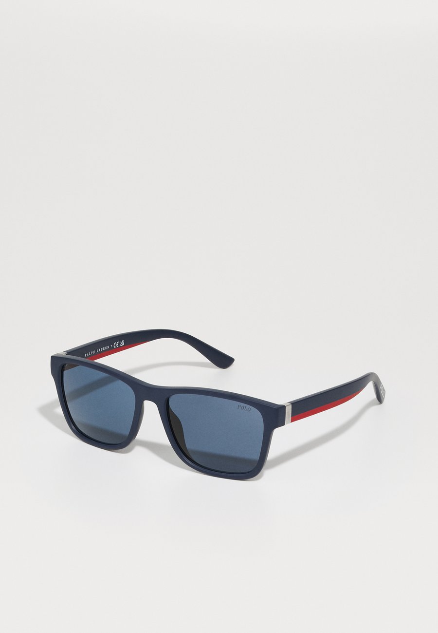 Солнцезащитные очки Polo Ralph Lauren Sunglasses, Matte Navy Blue/Dark Blue
Солнцезащитные очки Polo Ralph Lauren Sunglasses, Matte Navy Blue/Dark Blue