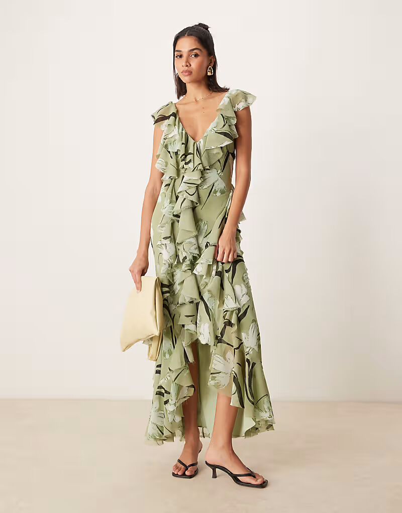 Платье макси с оборками и открытой спиной с зеленым цветочным принтом от ASOS DESIGN
Платье макси с оборками и открытой спиной с зеленым цветочным принтом от ASOS DESIGN