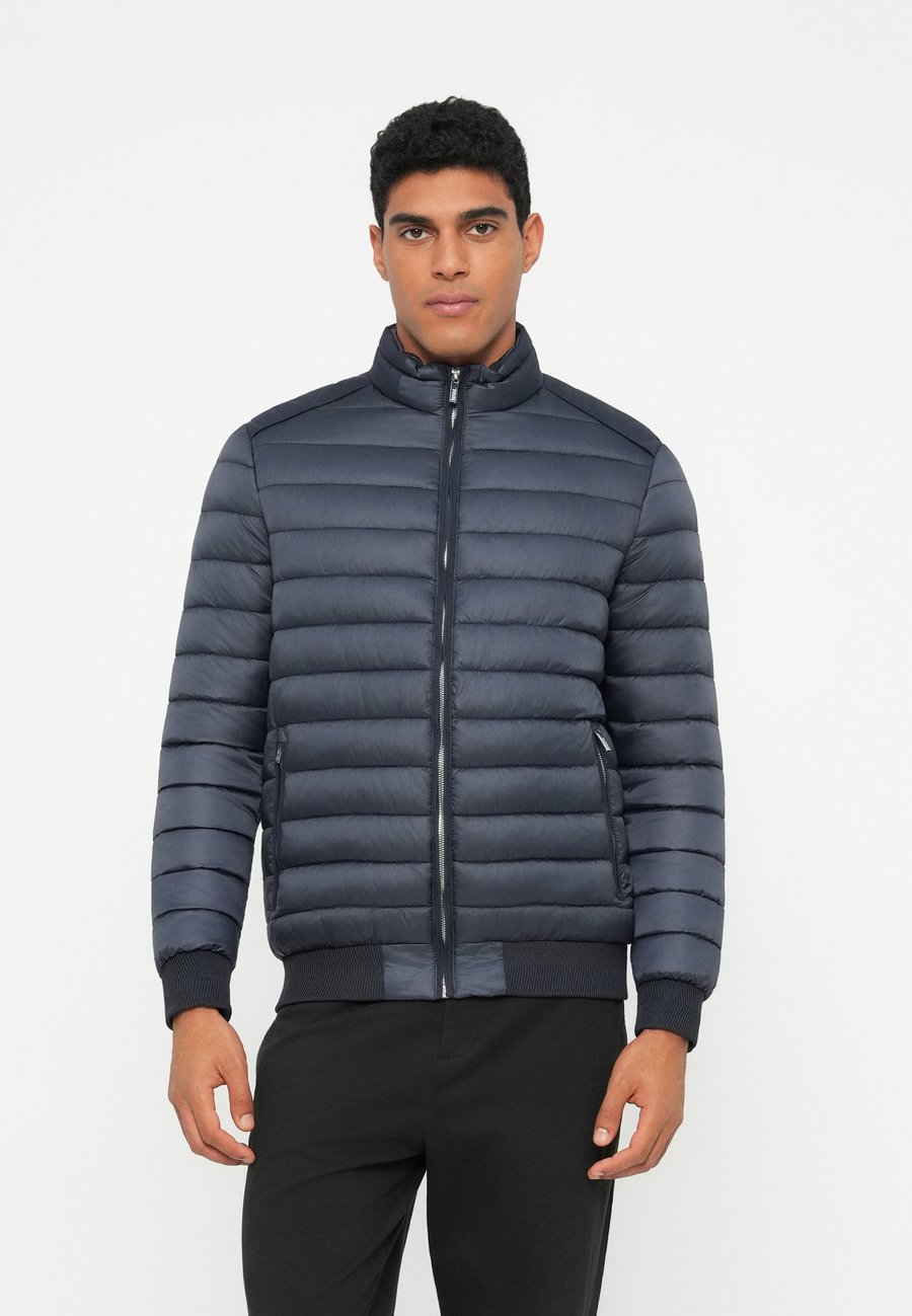 Куртка KARL LAGERFELD Winter jacket, Midnight Blue/Dark Blue
Куртка KARL LAGERFELD Winter jacket, Midnight Blue/Dark Blue