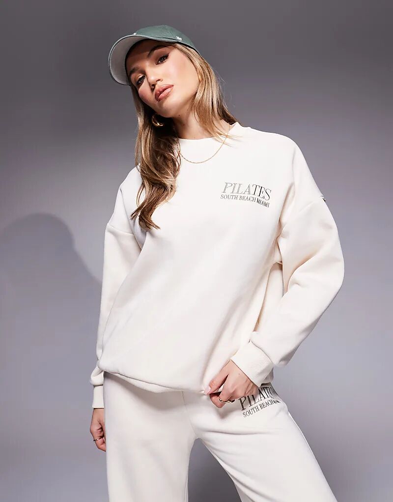 Джемпер Pilates с круглым вырезом кремового цвета South Beach
Джемпер Pilates с круглым вырезом кремового цвета South Beach