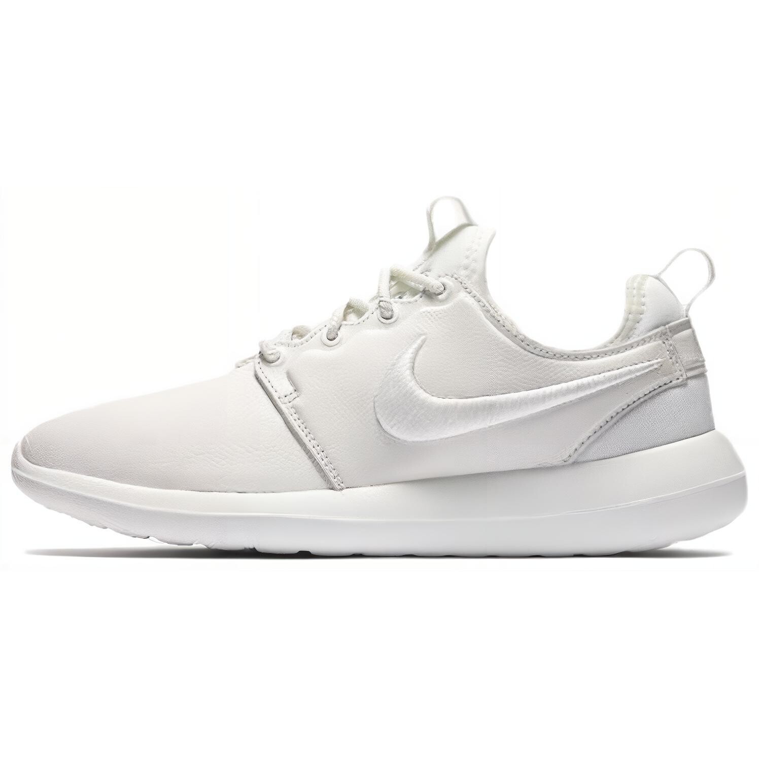 Кроссовки женские Roshe Two с низким верхом Nike
Кроссовки женские Roshe Two с низким верхом Nike