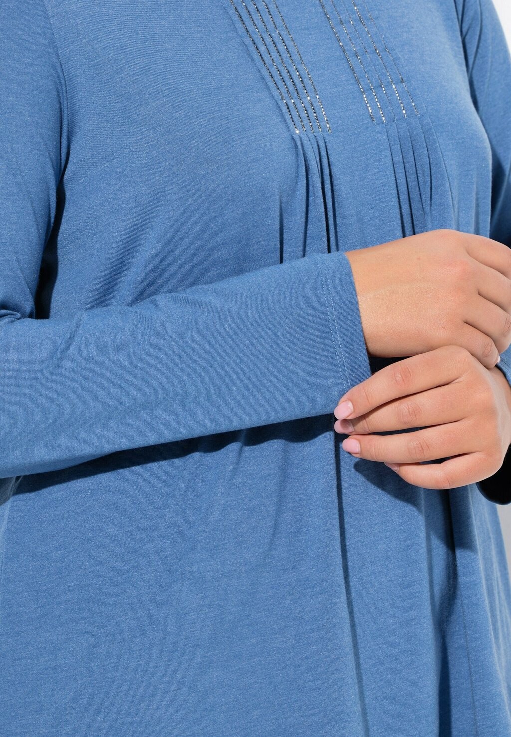 Топ с длинными рукавами PLEATED RHINESTONE DETAIL Ulla Popken, синий деним
Топ с длинными рукавами PLEATED RHINESTONE DETAIL Ulla Popken, синий деним