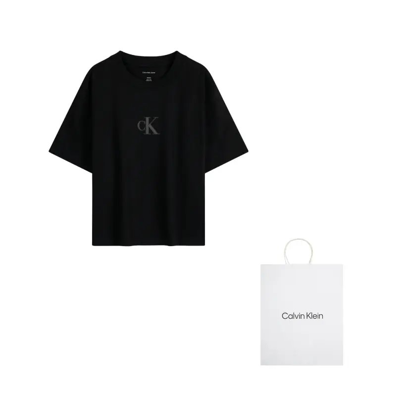 Футболка женская Calvin Klein, черный
Футболка женская Calvin Klein, черный