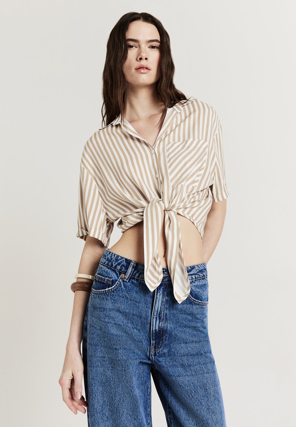 Рубашка Calliope, бежевый
Рубашка Calliope, бежевый