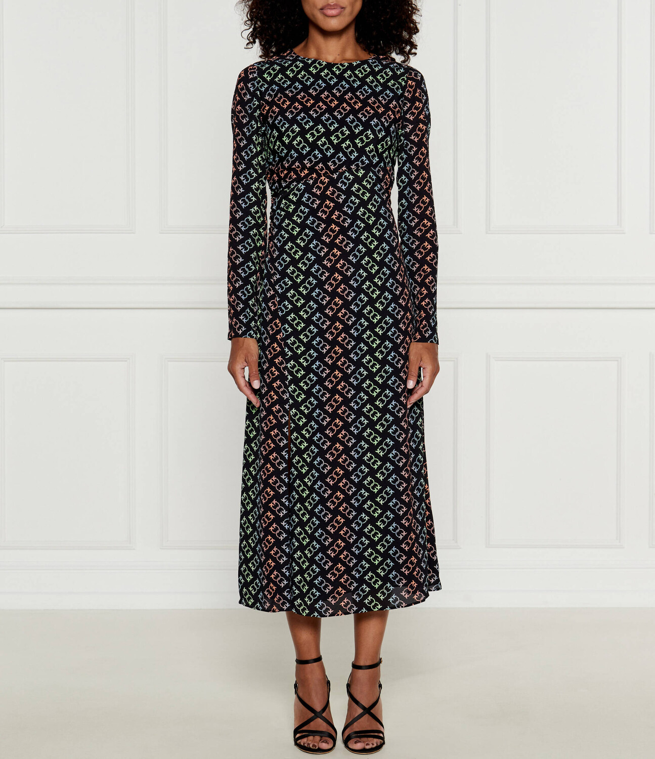 Платье Pinko, черный
Платье Pinko, черный