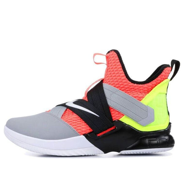 Кроссовки lebron soldier 12 'hot lava' Nike, мультиколор
Кроссовки lebron soldier 12 'hot lava' Nike, мультиколор