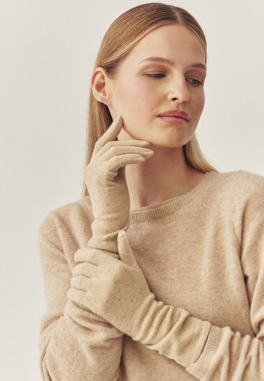 Перчатки TATUUM BID, New Champagne Sequin/Beige
Перчатки TATUUM BID, New Champagne Sequin/Beige