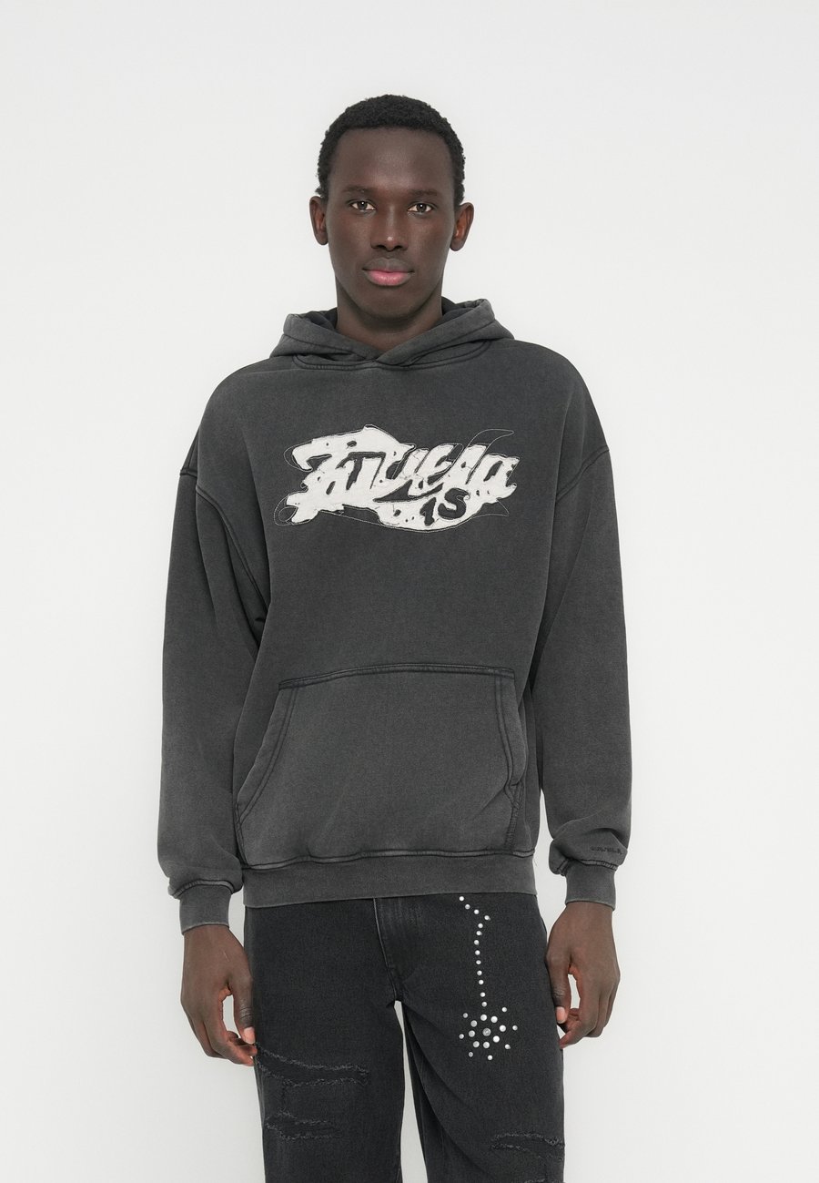 Толстовка FAVELA FAVELA COLLEGE DISTRESSED PATCHED HOODIE, Black Washed/Black
Толстовка FAVELA FAVELA COLLEGE DISTRESSED PATCHED HOODIE, Black Washed/Black