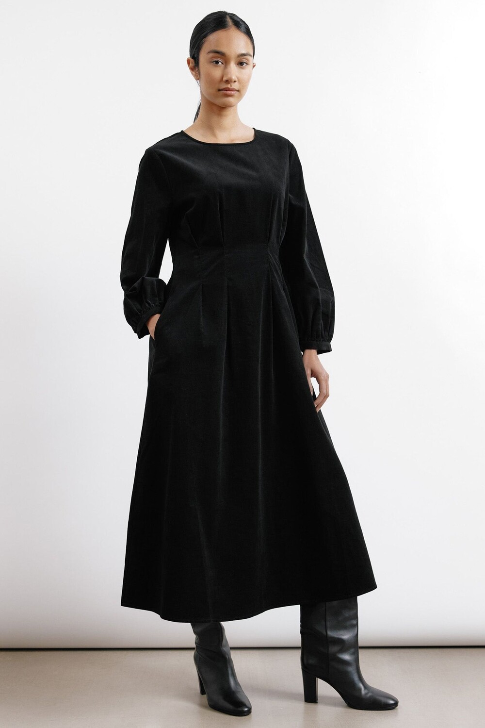 Корд на талии платье Albaray, черный
Корд на талии платье Albaray, черный