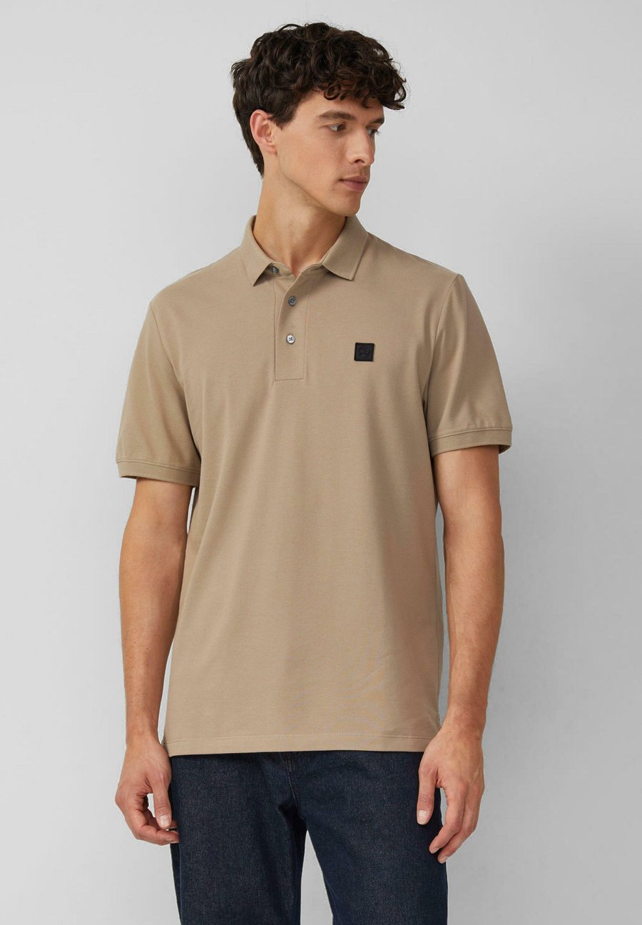 Поло s.Oliver BLACK LABEL MIT LABEL-PATCH, Cognac/Camel, Черный, Поло s.Oliver BLACK LABEL MIT LABEL-PATCH, Cognac/Camel
Поло s.Oliver BLACK LABEL MIT LABEL-PATCH, Cognac/Camel, Черный, Поло s.Oliver BLACK LABEL MIT LABEL-PATCH, Cognac/Camel