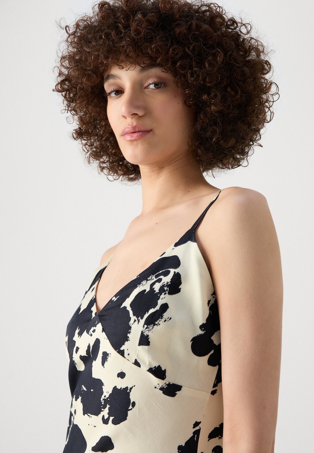 Повседневное платье Anna Field, черный
Повседневное платье Anna Field, черный