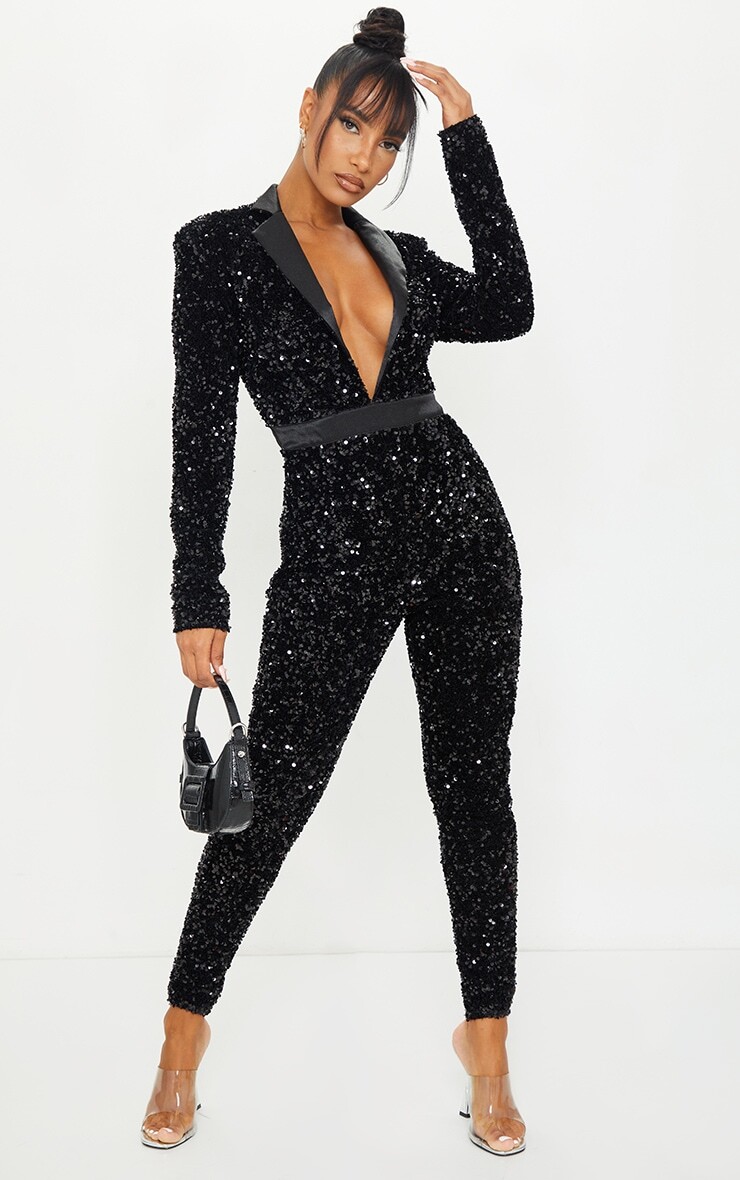 PrettyLittleThing Черный бархатный комбинезон с глубоким вырезом спереди и пайетками
PrettyLittleThing Черный бархатный комбинезон с глубоким вырезом спереди и пайетками