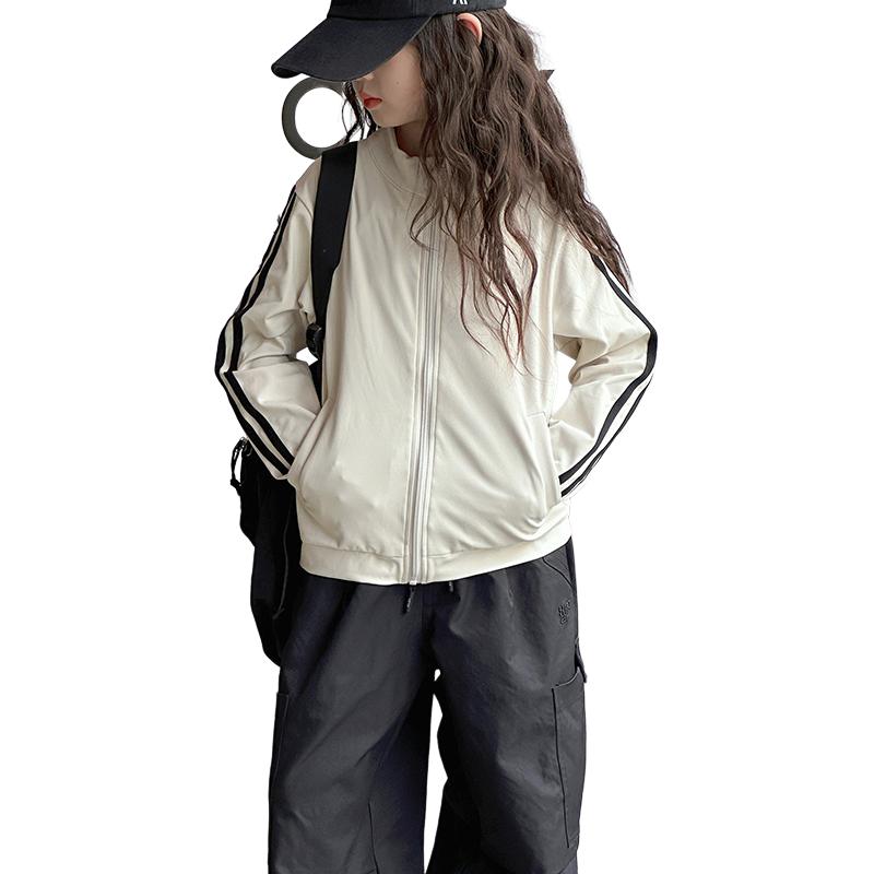 Куртка для детей на весну и осень Disney, бежевый
Куртка для детей на весну и осень Disney, бежевый