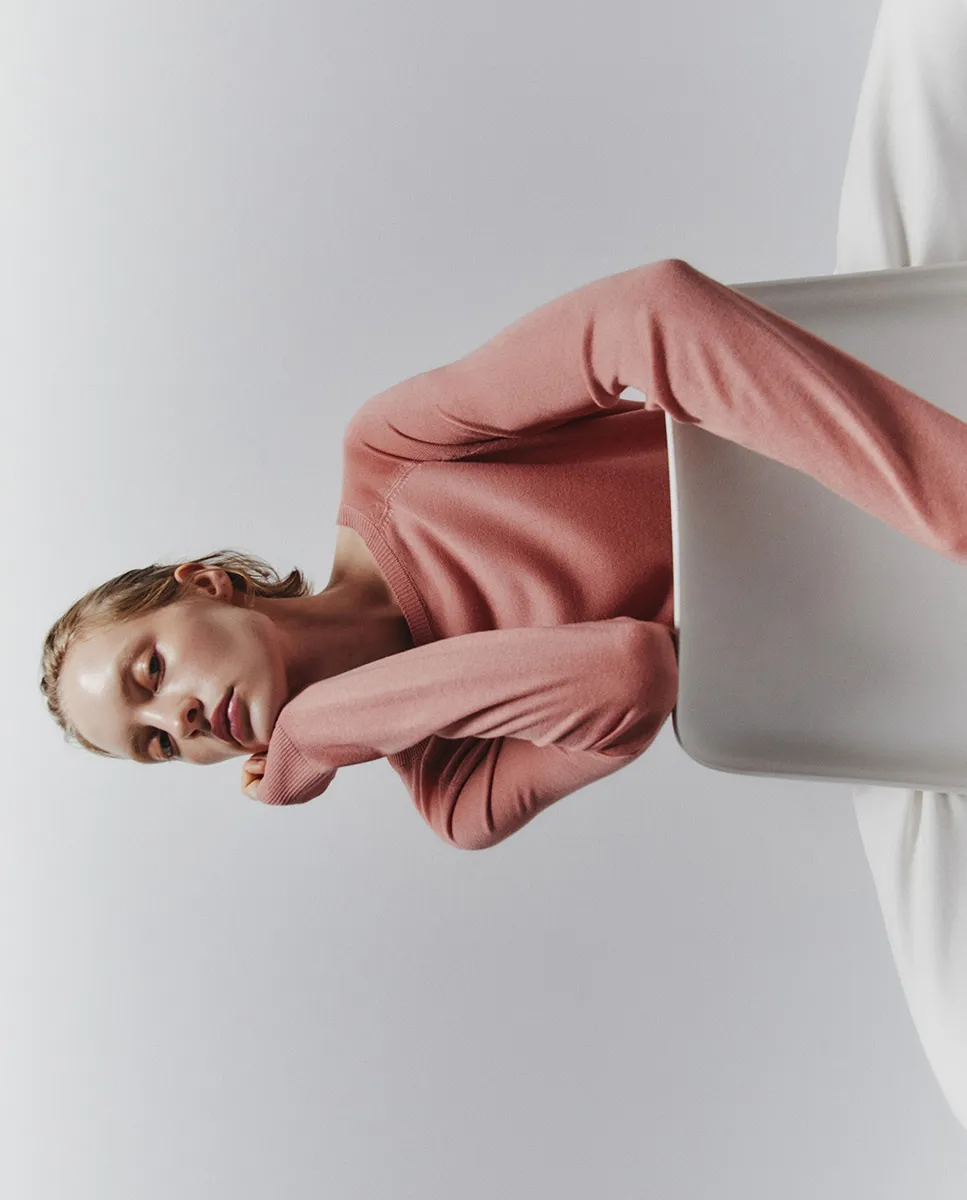 Тонкий джерси с длинным рукавом Sfera, розовый
Тонкий джерси с длинным рукавом Sfera, розовый