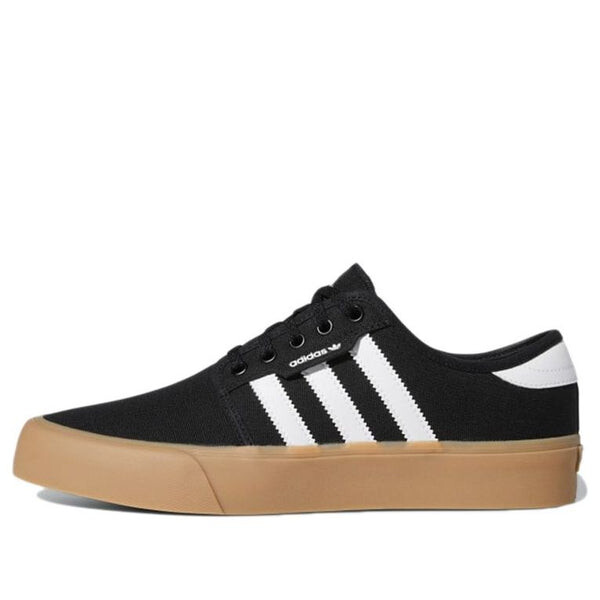 Кроссовки оригинальные seeley xt Adidas, черный
Кроссовки оригинальные seeley xt Adidas, черный
