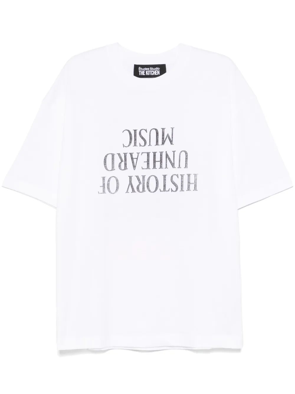 Футболка Relax History из коллаборации с The Kitchen Études Studio, белый
Футболка Relax History из коллаборации с The Kitchen Études Studio, белый