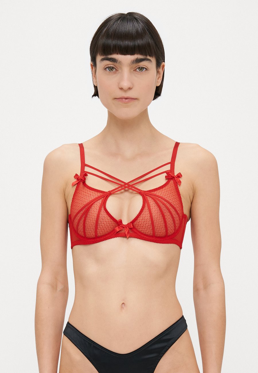 Бюстгальтер Agent Provocateur NICKI BRA, Red
Бюстгальтер Agent Provocateur NICKI BRA, Red
