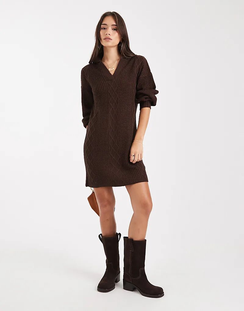 Платье-джемпер Wednesday's Girl с V-образным вырезом, темно-коричневого цвета
Платье-джемпер Wednesday's Girl с V-образным вырезом, темно-коричневого цвета