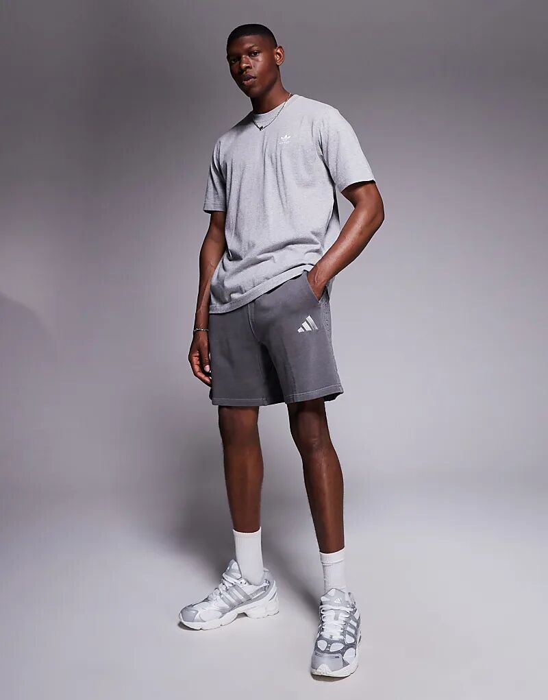 Шорты adidas Sportswear черного цвета Adidas Originals
Шорты adidas Sportswear черного цвета Adidas Originals