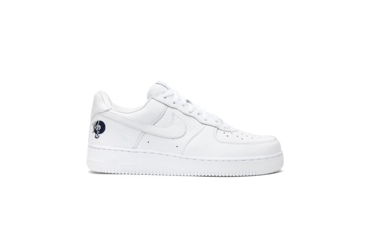 Кроссовки Nike Roc-A-Fella x Air Force 1 'AF100' 2017, белый
Кроссовки Nike Roc-A-Fella x Air Force 1 'AF100' 2017, белый