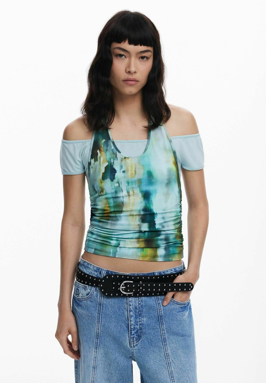 Футболка Desigual WITH DETACHABLE SHORT SLEEVES, Yellow, Желтый, Футболка Desigual WITH DETACHABLE SHORT SLEEVES, Yellow
Футболка Desigual WITH DETACHABLE SHORT SLEEVES, Yellow, Желтый, Футболка Desigual WITH DETACHABLE SHORT SLEEVES, Yellow