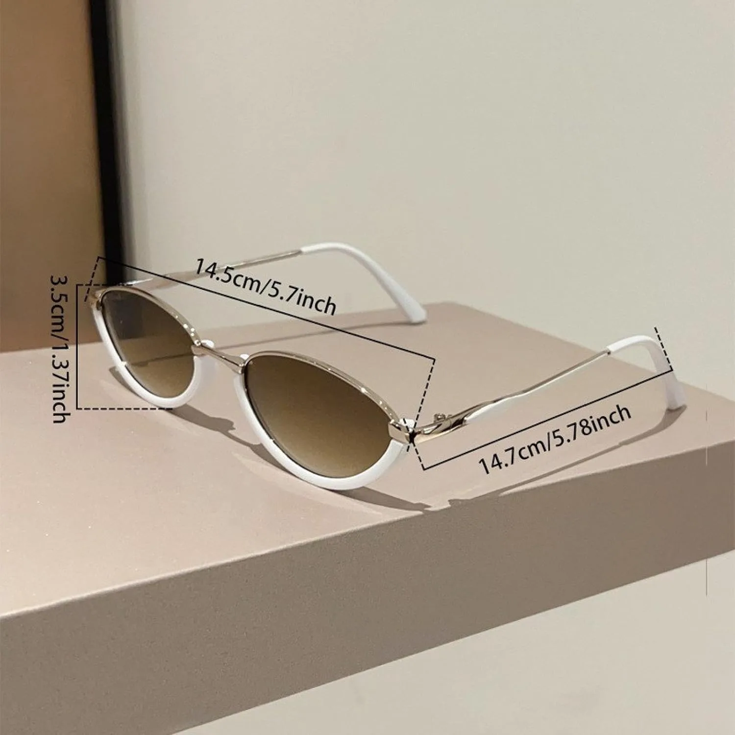 Женские солнцезащитные очки «кошачий глаз» в стиле ретро с заклепками и градиентным покрытием UV400 (маленькие, двухцветные, мужские, с заклепками) TVTBBVV, 6
Женские солнцезащитные очки «кошачий глаз» в стиле ретро с заклепками и градиентным покрытием UV400 (маленькие, двухцветные, мужские, с заклепками) TVTBBVV, 6