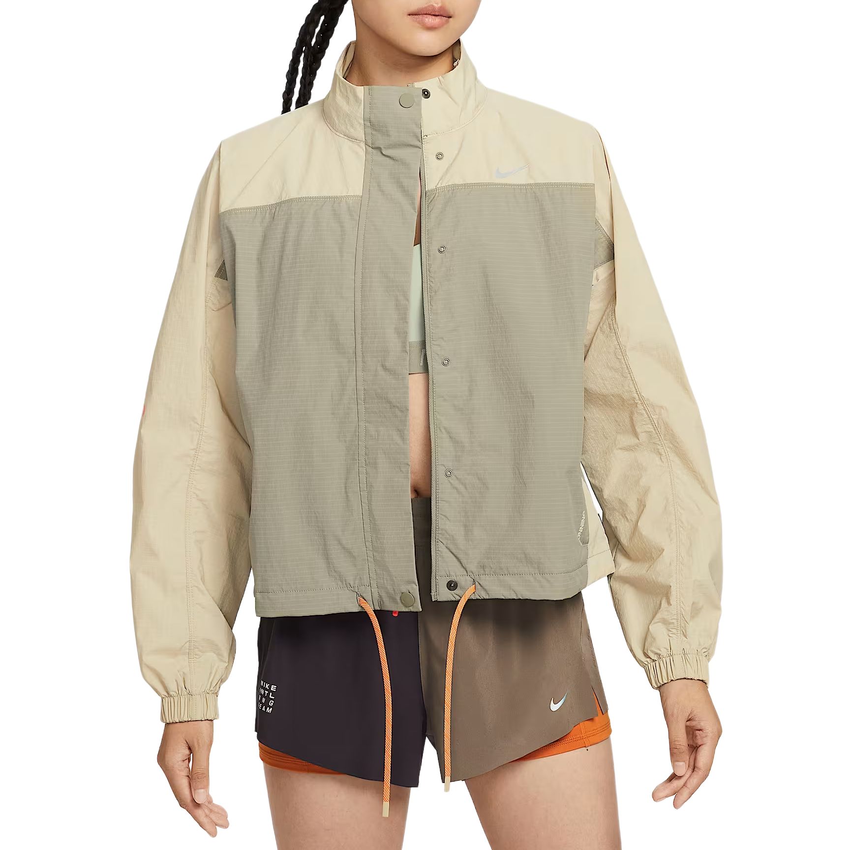 Куртка Trail Repel FW25 International Running Team для женщин Nike, light army green
Куртка Trail Repel FW25 International Running Team для женщин Nike, light army green