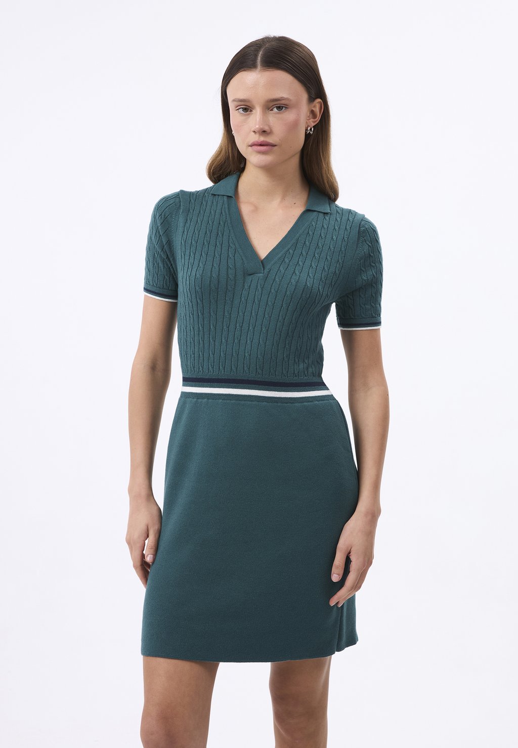 Вязаное платье Felix Hardy, зеленый
Вязаное платье Felix Hardy, зеленый