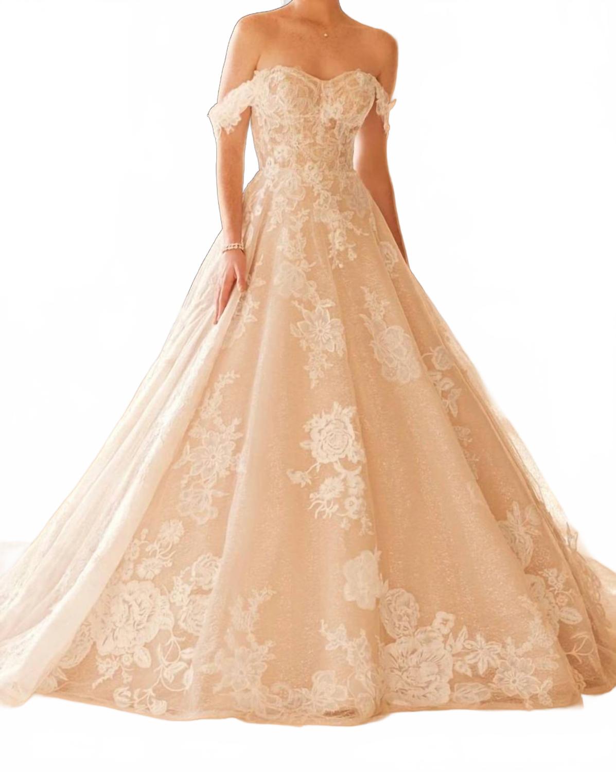 Свадебное платье Lila в цвете слоновая кость/шампань Sophia Tolli 
Свадебное платье Lila в цвете слоновая кость/шампань Sophia Tolli