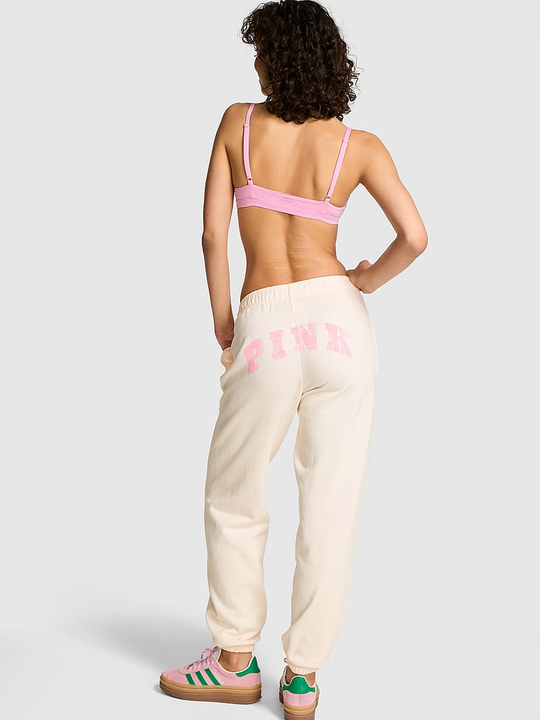 Спортивные брюки Ivy из флиса для кампуса Pink, winter white
Спортивные брюки Ivy из флиса для кампуса Pink, winter white