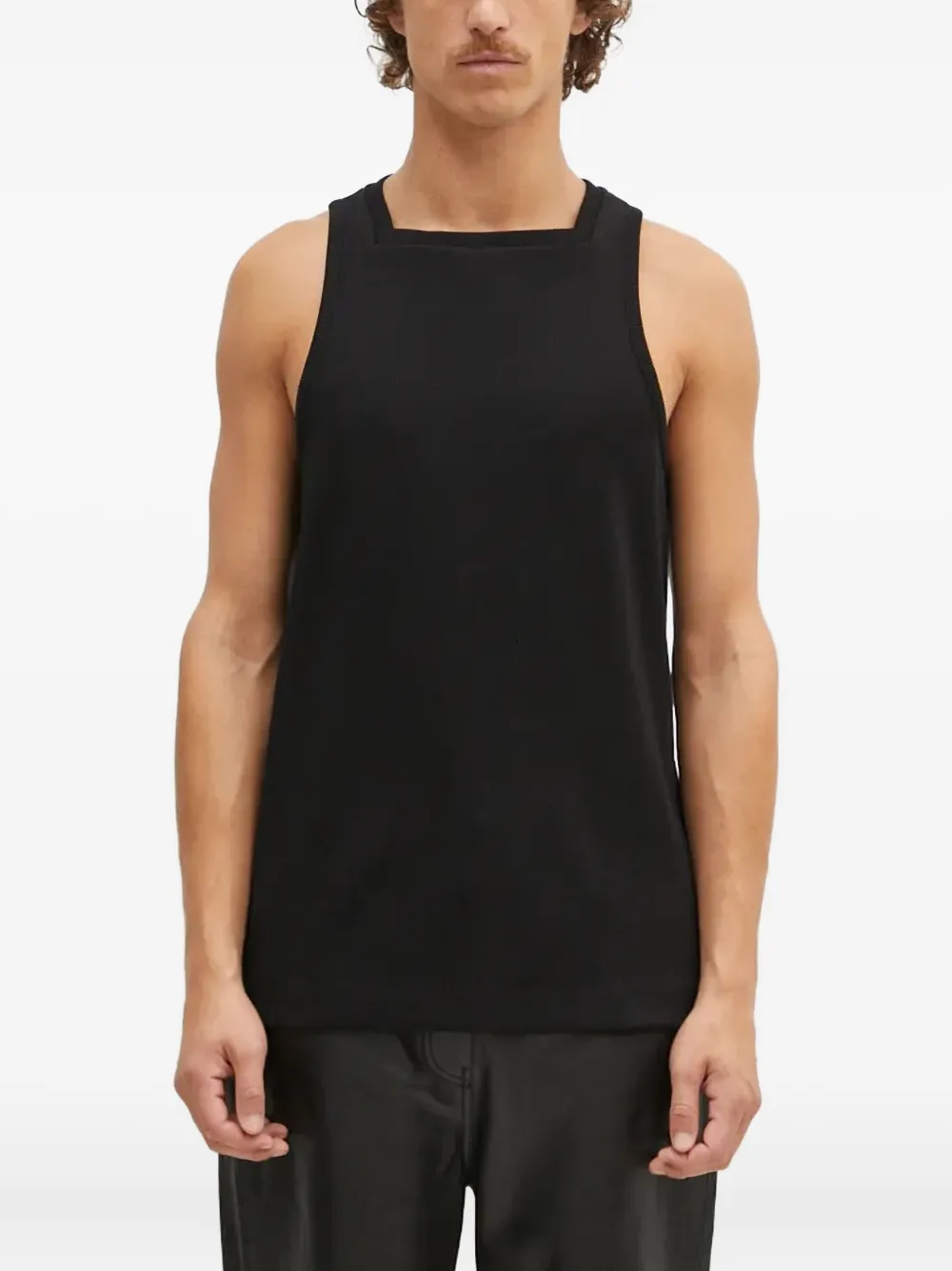 Жилет с квадратным вырезом в рубчик 1017 ALYX 9SM, черный
Жилет с квадратным вырезом в рубчик 1017 ALYX 9SM, черный