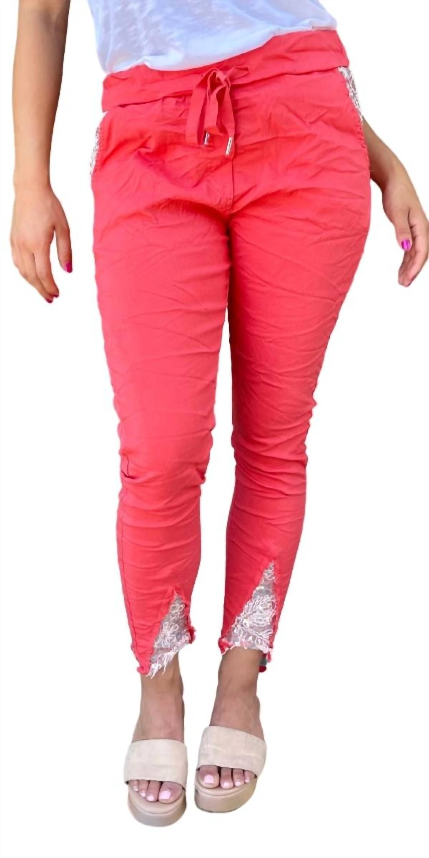 Брюки Ricamo с завязками на талии кораллового цвета Gigi Moda, коралловый
Брюки Ricamo с завязками на талии кораллового цвета Gigi Moda, коралловый