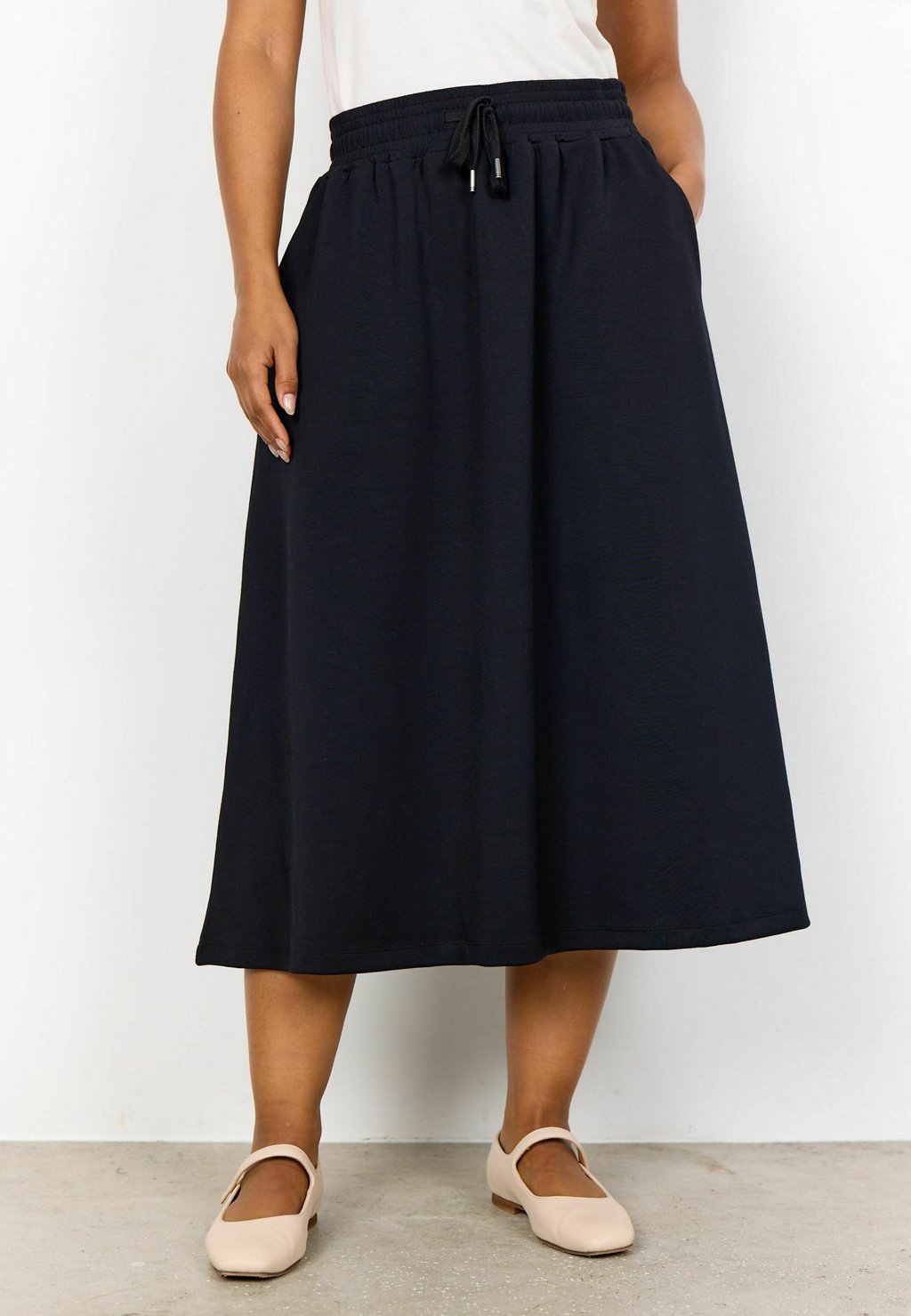 Юбка А-силуэта SC-BANU Soyaconcept, темно-синий
Юбка А-силуэта SC-BANU Soyaconcept, темно-синий