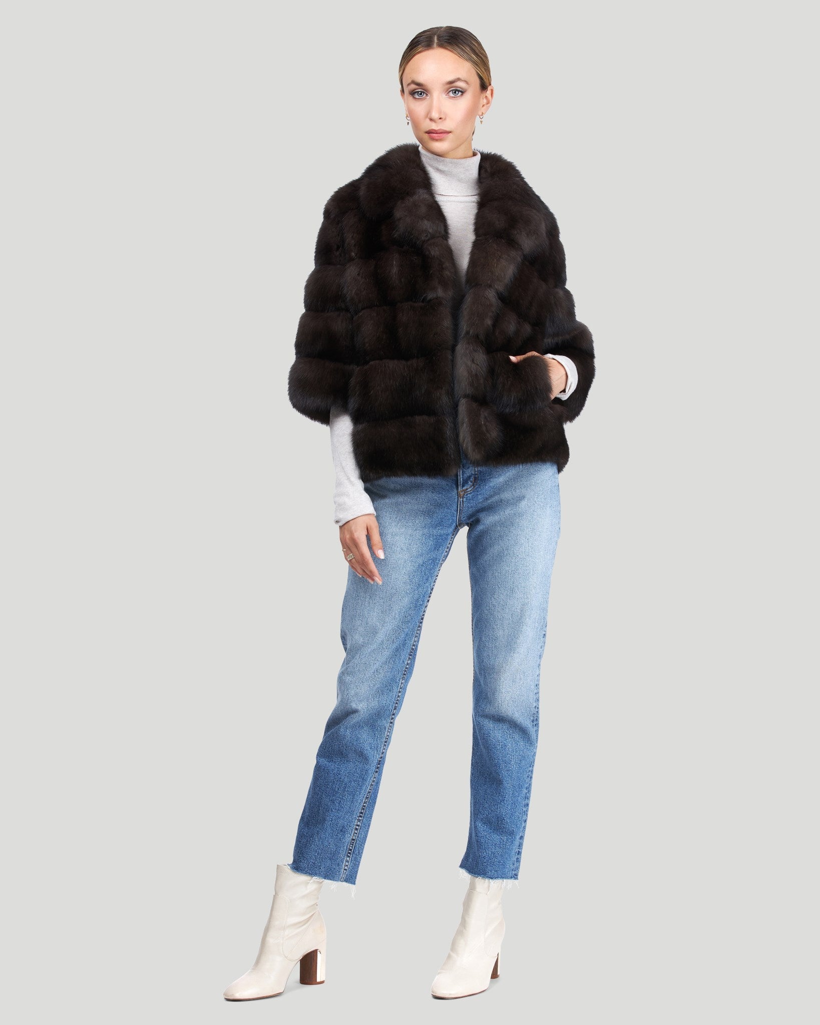 Куртка из русского соболя с коротким рукавом Gorski, цвет silvery 0, Серебристый, Куртка из русского соболя с коротким рукавом Gorski, цвет silvery 0
Куртка из русского соболя с коротким рукавом Gorski, цвет silvery 0, Серебристый, Куртка из русского соболя с коротким рукавом Gorski, цвет silvery 0