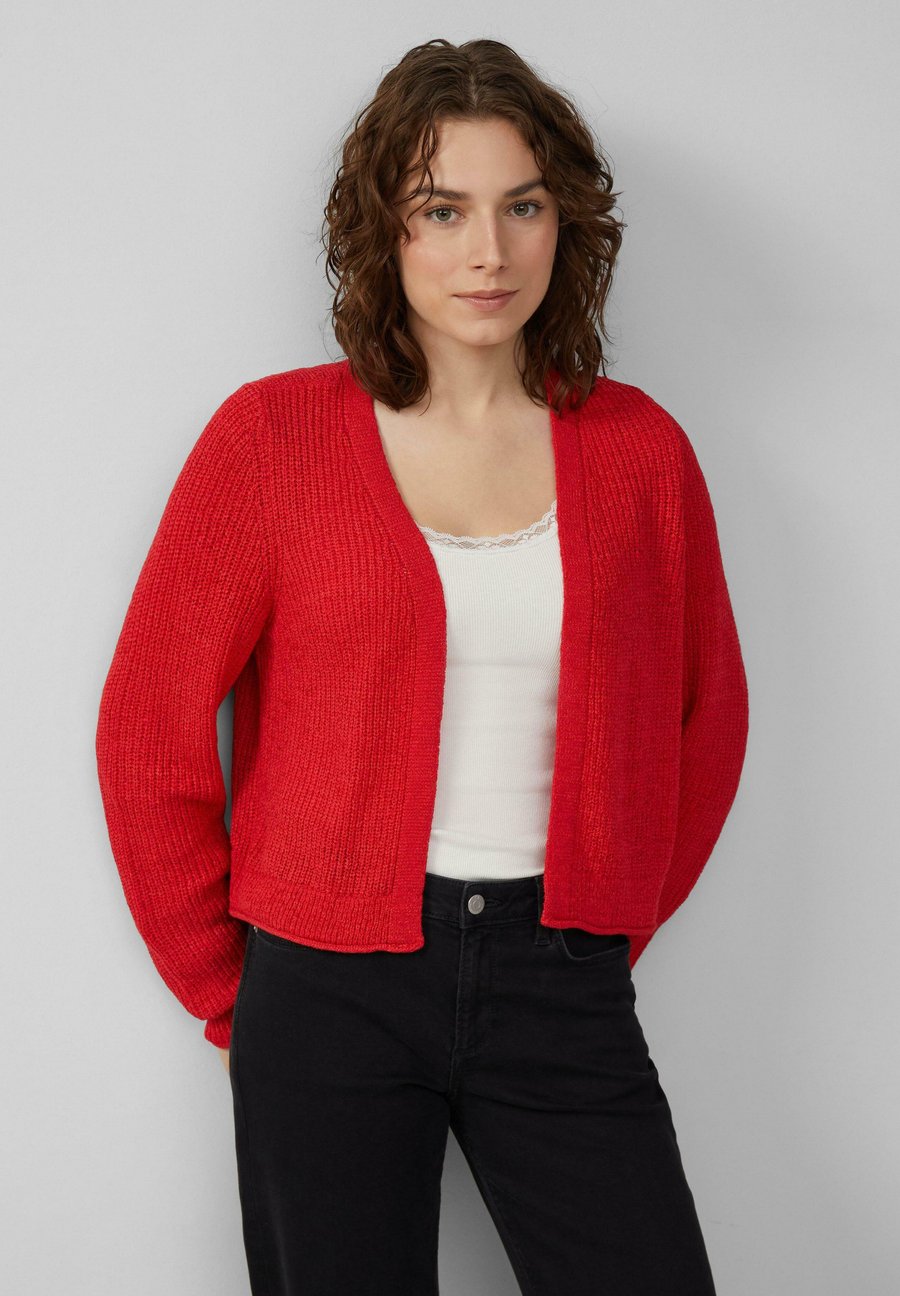 Кардиган QS Cardigan, Rot/Red
Кардиган QS Cardigan, Rot/Red