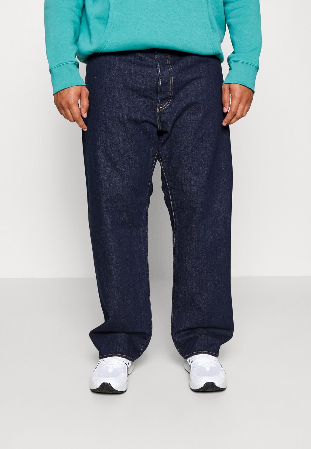 Джинсы прямого кроя Levi's ORIGINAL, цвет Onewash
Джинсы прямого кроя Levi's ORIGINAL, цвет Onewash