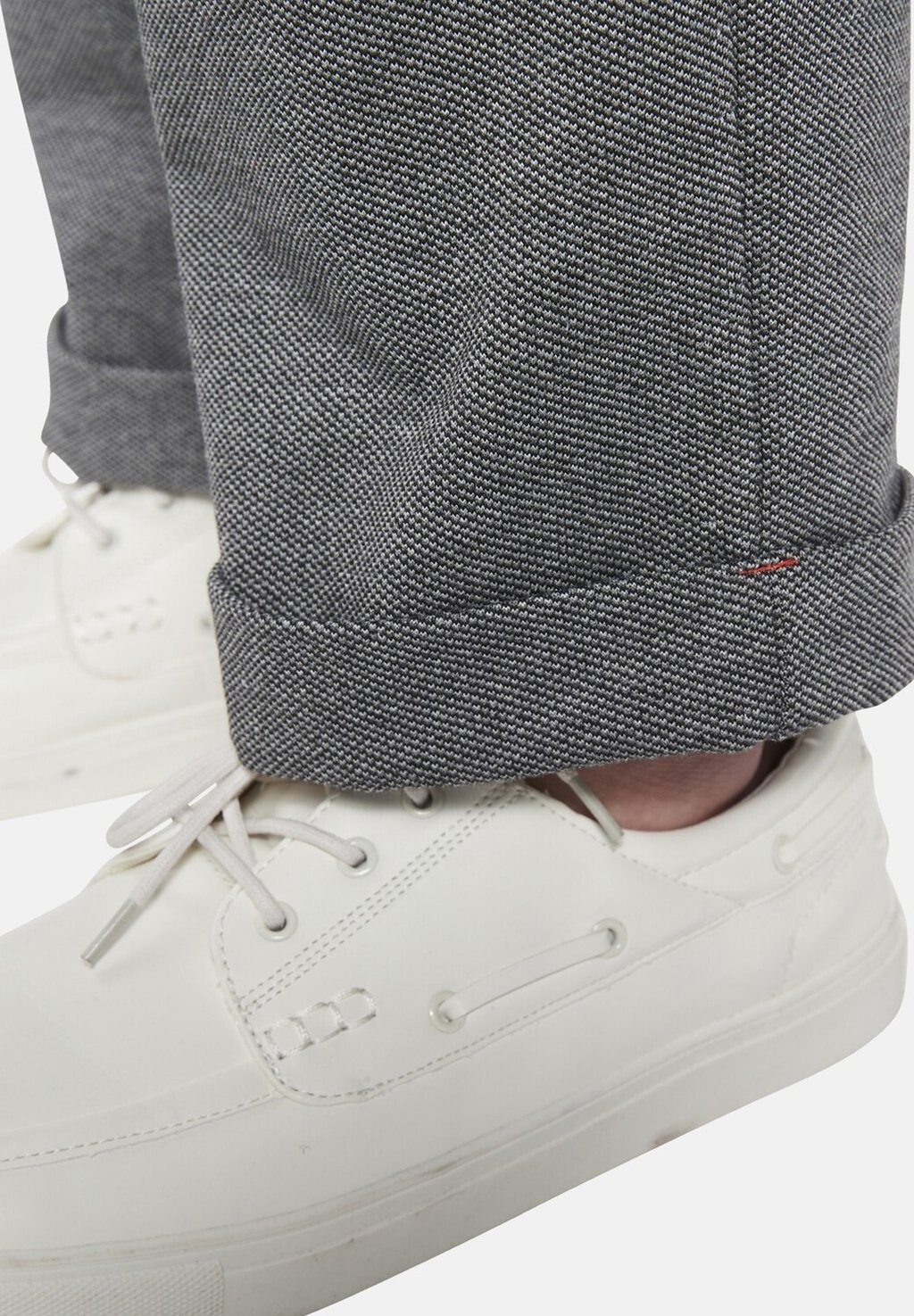 Спортивные брюки BARON MILES Charles Colby, темно-серый
Спортивные брюки BARON MILES Charles Colby, темно-серый