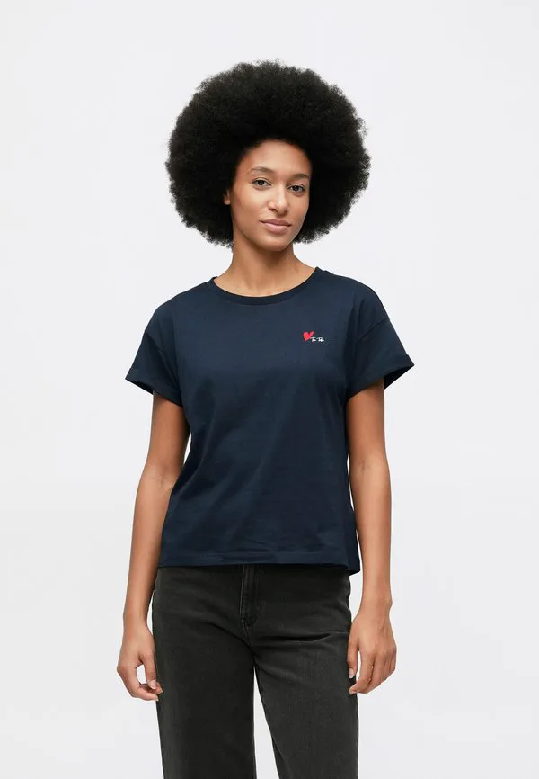 Базовая футболка со спущенными плечами и открытой грудью Tom Tailor, Sky Captain Blue, Синий, Базовая футболка со спущенными плечами и открытой грудью Tom Tailor, Sky Captain Blue
Базовая футболка со спущенными плечами и открытой грудью Tom Tailor, Sky Captain Blue, Синий, Базовая футболка со спущенными плечами и открытой грудью Tom Tailor, Sky Captain Blue