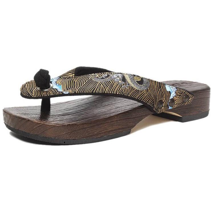 Шлепанцы мужские Oniarai, цвет Black/Gold
Шлепанцы мужские Oniarai, цвет Black/Gold