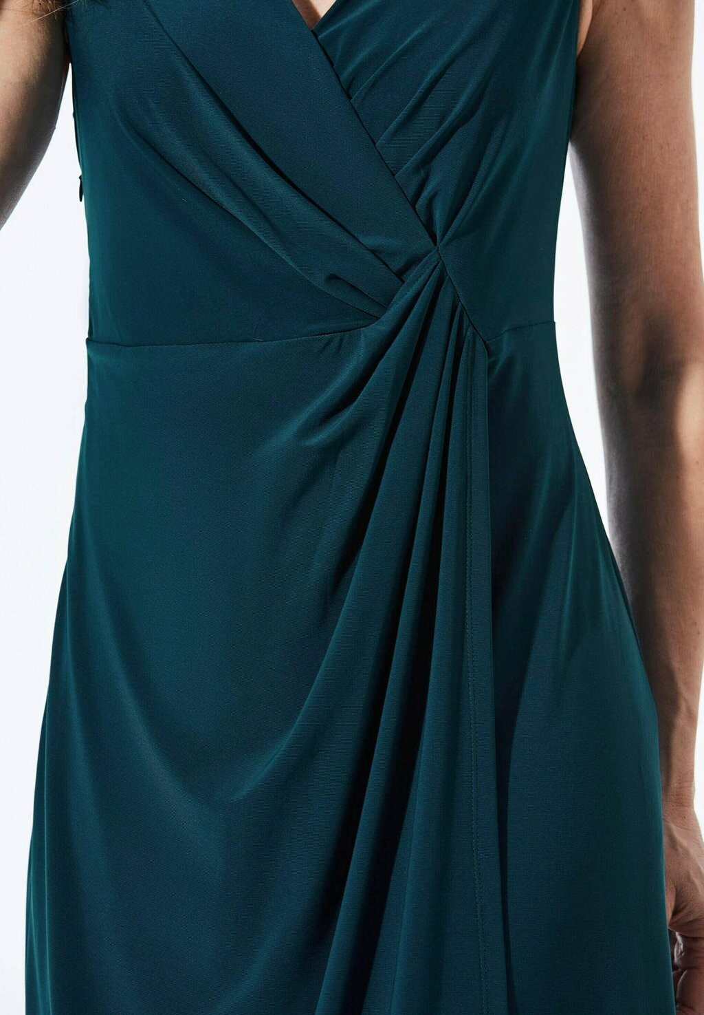 Дневное платье GOLDNER, зеленый
Дневное платье GOLDNER, зеленый