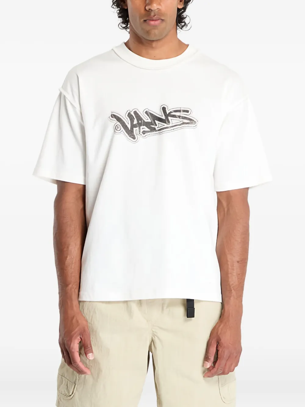 Футболка с графичным принтом Vans, белый
Футболка с графичным принтом Vans, белый