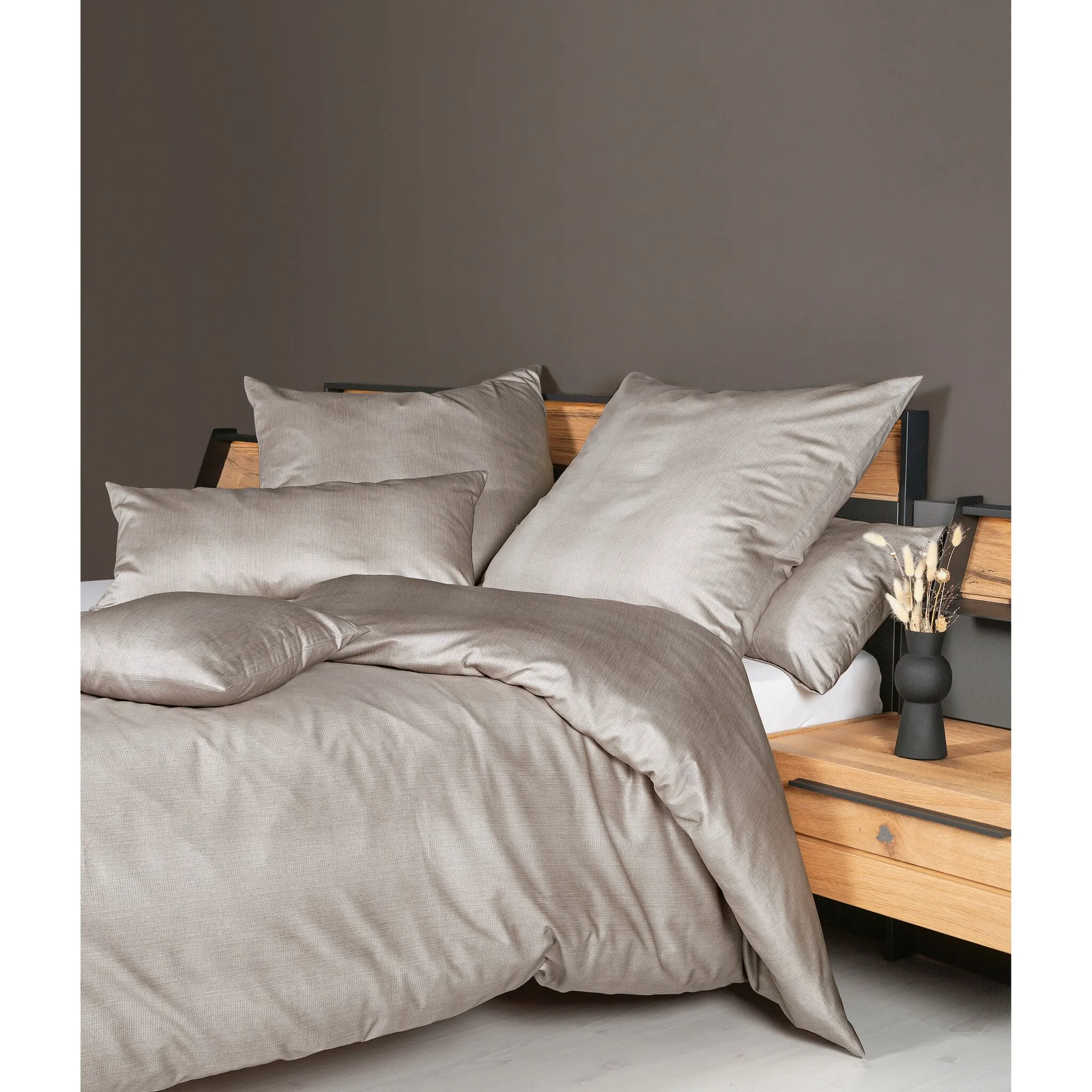 Постельное белье Janine «Mako-Satin45095 08 155х200, 80х80», на молнии, серо-коричневый
Постельное белье Janine «Mako-Satin45095 08 155х200, 80х80», на молнии, серо-коричневый