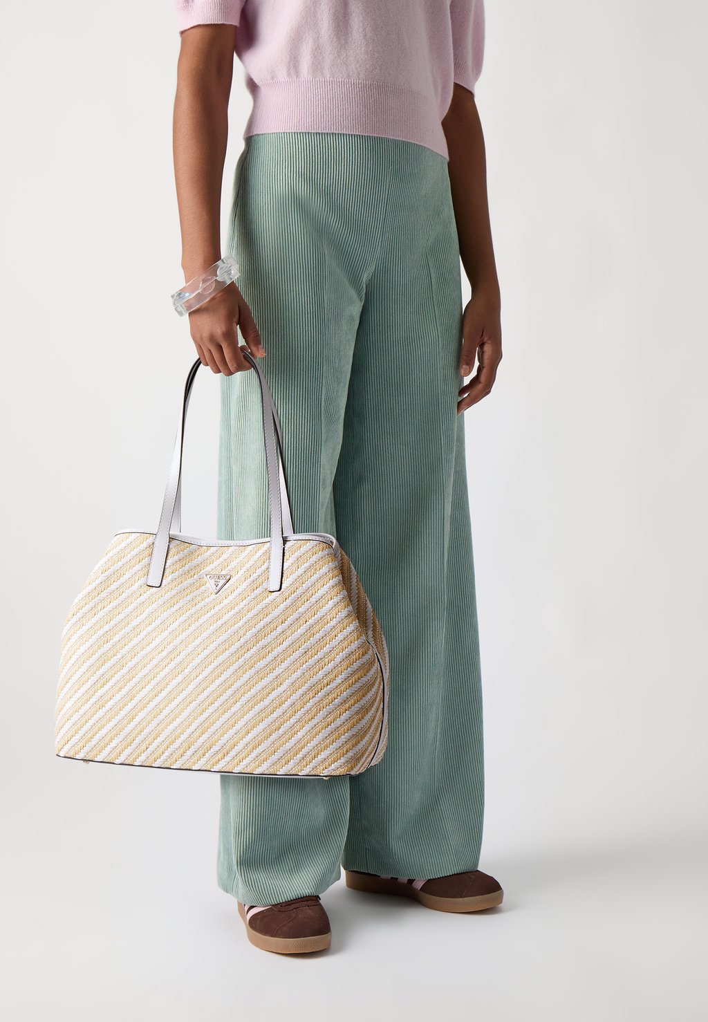 Сумка-тоут VIKKY Guess, бежевый
Сумка-тоут VIKKY Guess, бежевый