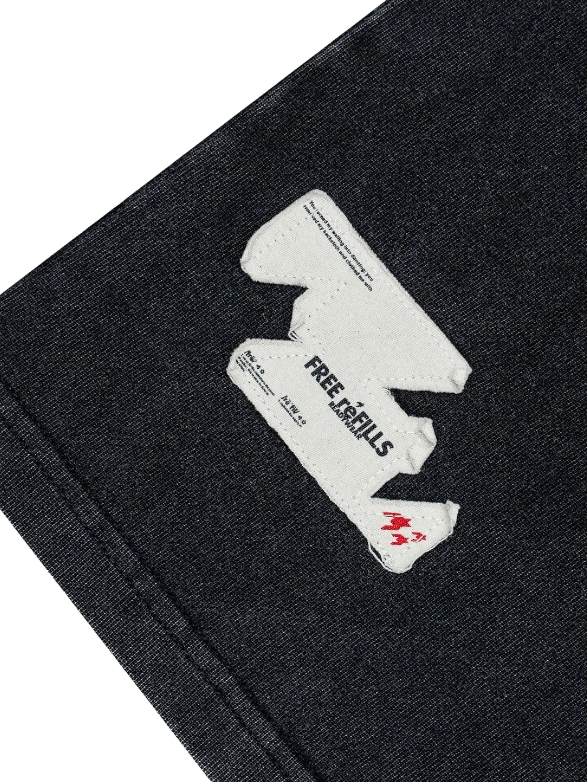 Футболка с графическим принтом Sacred Free Refills, черный
Футболка с графическим принтом Sacred Free Refills, черный