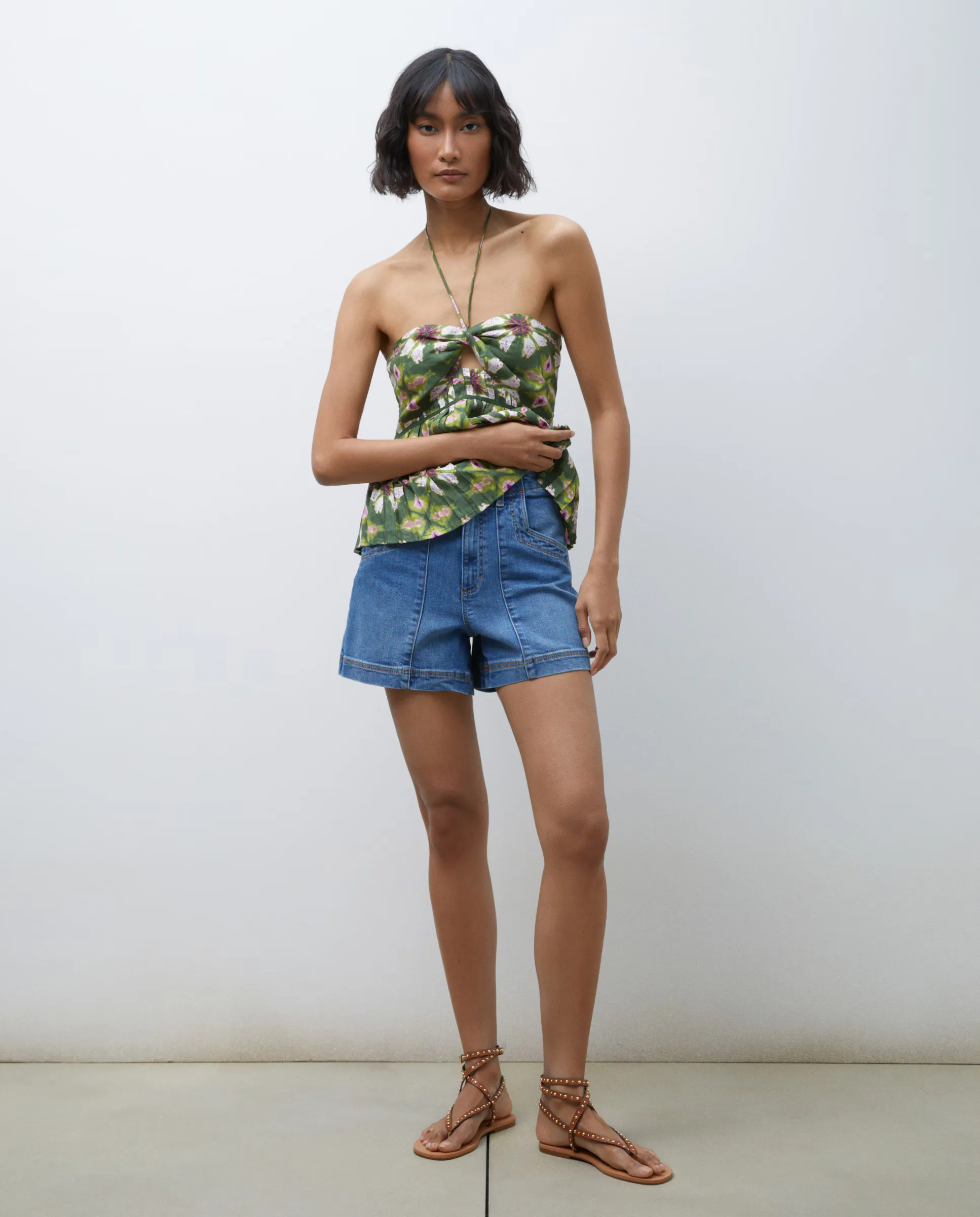 Женские бермуды с передним швом Tintoretto, серый
Женские бермуды с передним швом Tintoretto, серый