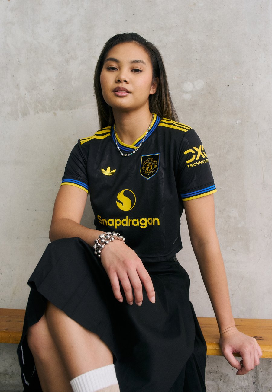 Футболка Adidas Performance MANCHESTER UNITED 25/26 THIRD JERSEY CROP, Black, Черный, Футболка Adidas Performance MANCHESTER UNITED 25/26 THIRD JERSEY CROP, Black
Футболка Adidas Performance MANCHESTER UNITED 25/26 THIRD JERSEY CROP, Black, Черный, Футболка Adidas Performance MANCHESTER UNITED 25/26 THIRD JERSEY CROP, Black