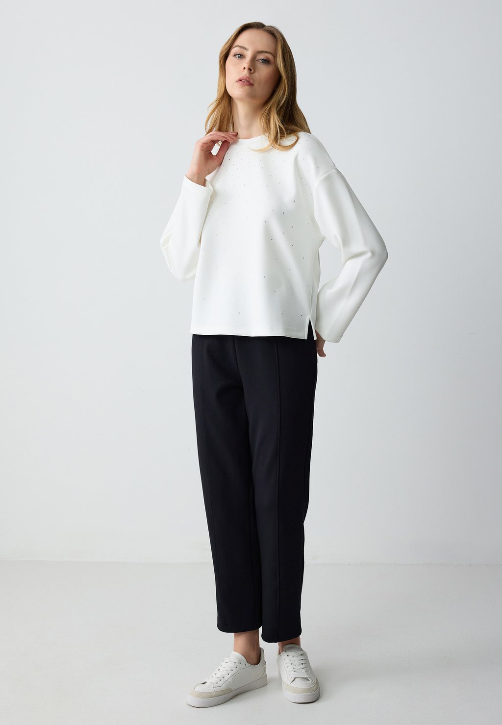 Спортивные брюки HIGH WAIST REGULAR JOGGERS Jimmy Key, черный 
Спортивные брюки HIGH WAIST REGULAR JOGGERS Jimmy Key, черный