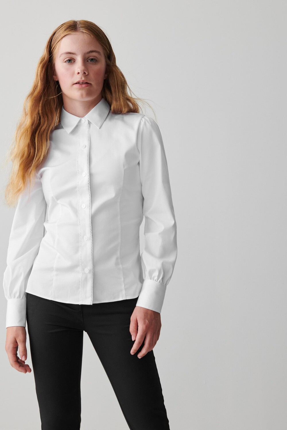 Рубашка школьная облегающая с кружевной отделкой для девочек старшего возраста Clarks, белый
Рубашка школьная облегающая с кружевной отделкой для девочек старшего возраста Clarks, белый