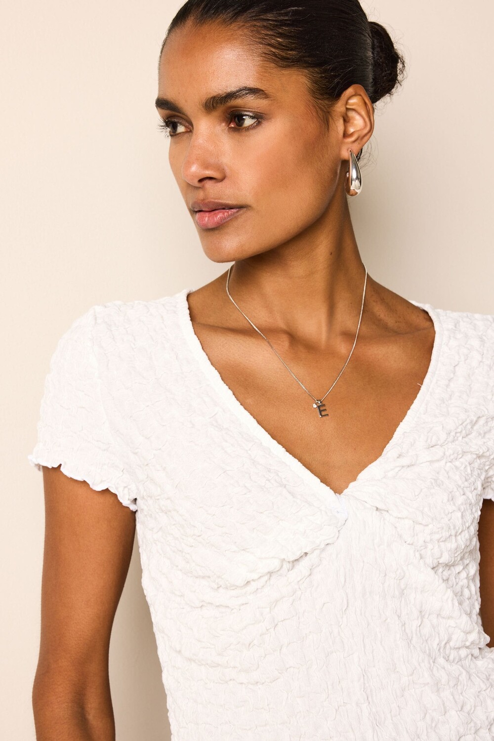 Текстурированный кроп-топ с перекрученной передней частью Next, белый
Текстурированный кроп-топ с перекрученной передней частью Next, белый