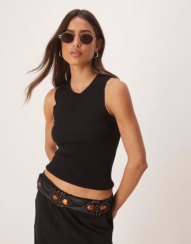 Трикотажная майка JDY черного цвета
Трикотажная майка JDY черного цвета